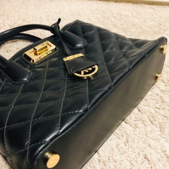 Michael Kors - Picture 3 of 9